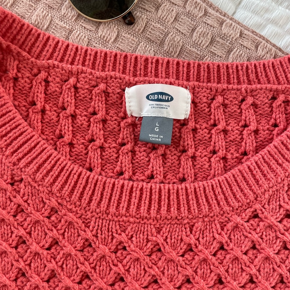 Pink sweater 💘 - Picture 3 of 4